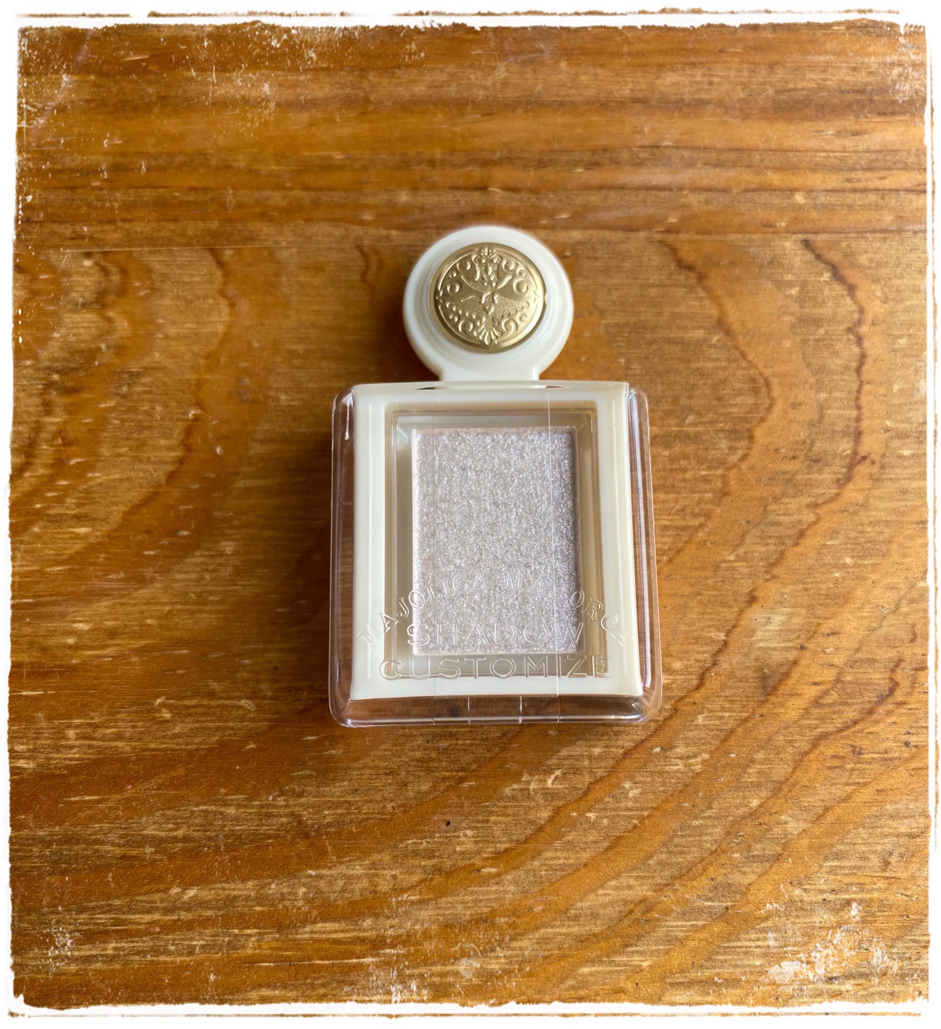 シャドーカスタマイズ　（ブリリアントグリッター） WT901（くすだま）/MAJOLICA MAJORCA/グリッターを使ったクチコミ（1枚目）