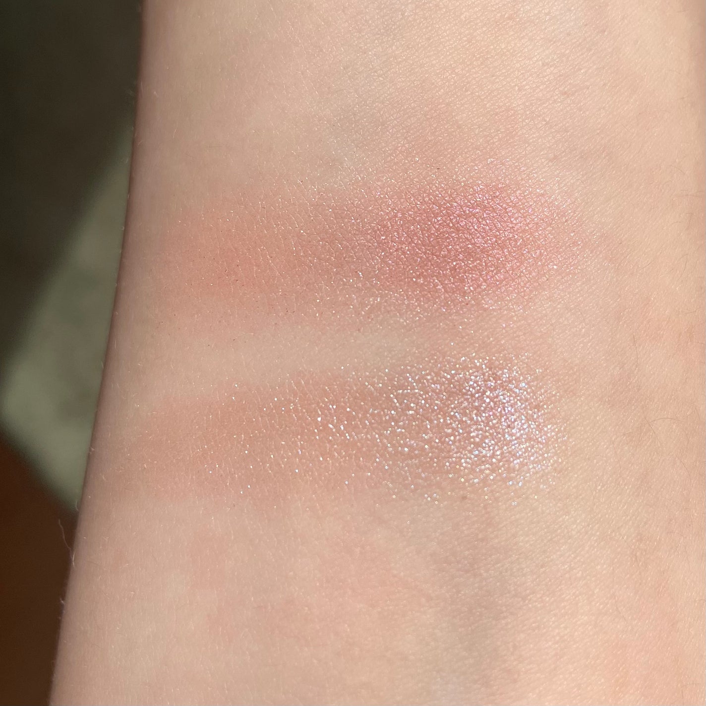 オーラデュウ プリズム イルミネーター ピコ/SHISEIDOザ・メーキャップ/単色アイシャドウを使ったクチコミ(3枚目)