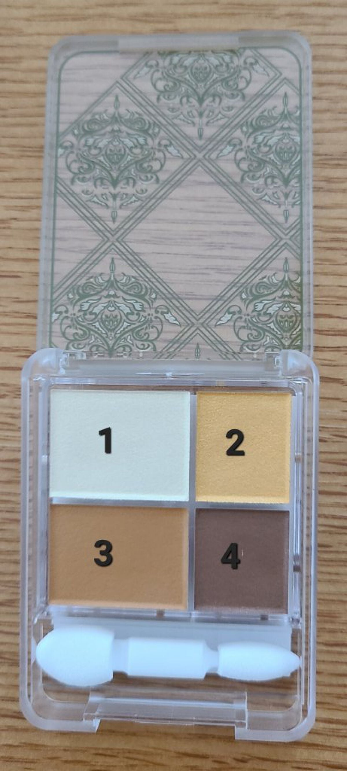 グラデーション アイシャドウ/ちふれ/アイシャドウパレットを使ったクチコミ(2枚目)