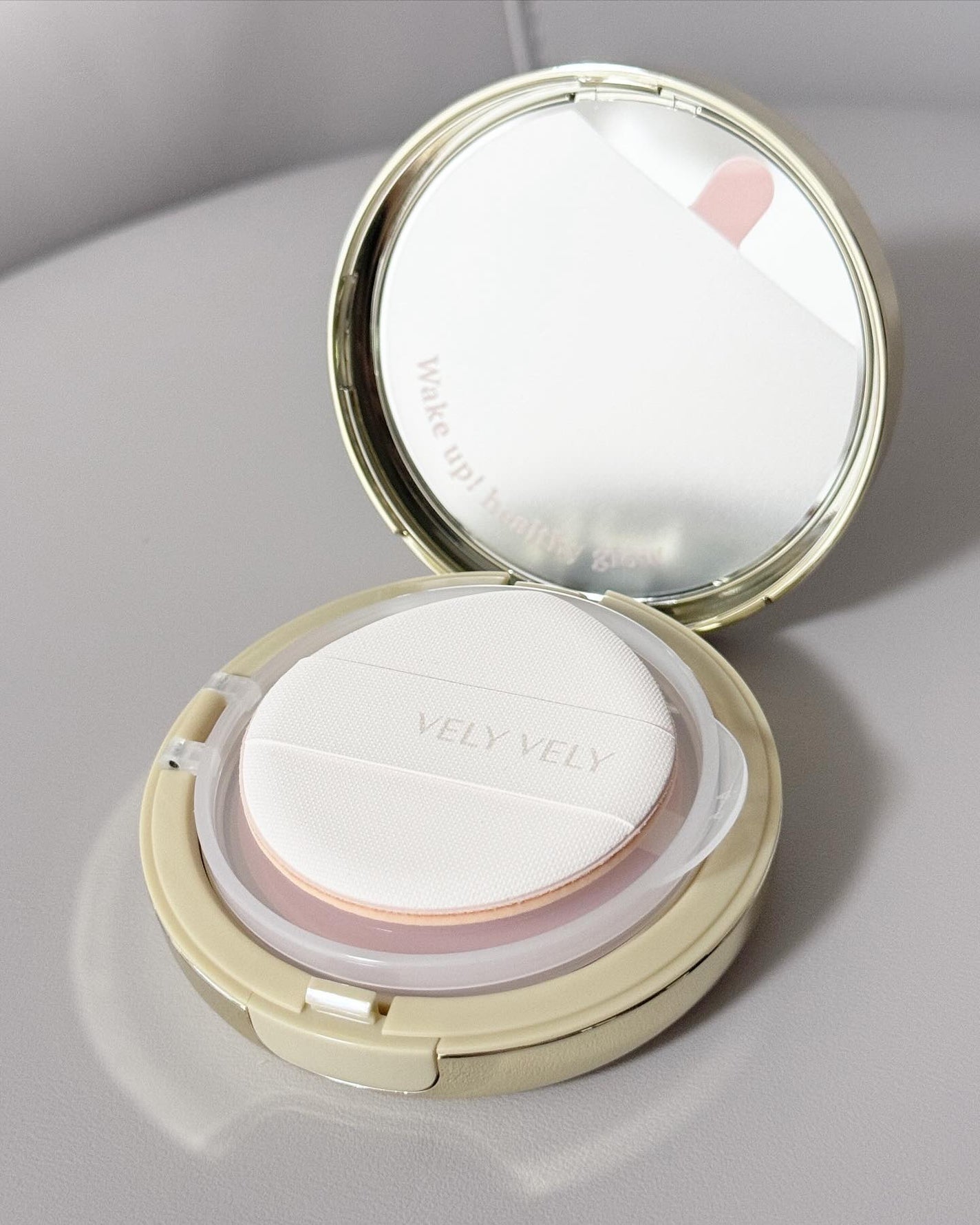 Non/フォロバ100 on LIPS 「❤︎はちみつツヤ感クッションファンデーション21号夏でも崩れに..」(4枚目)