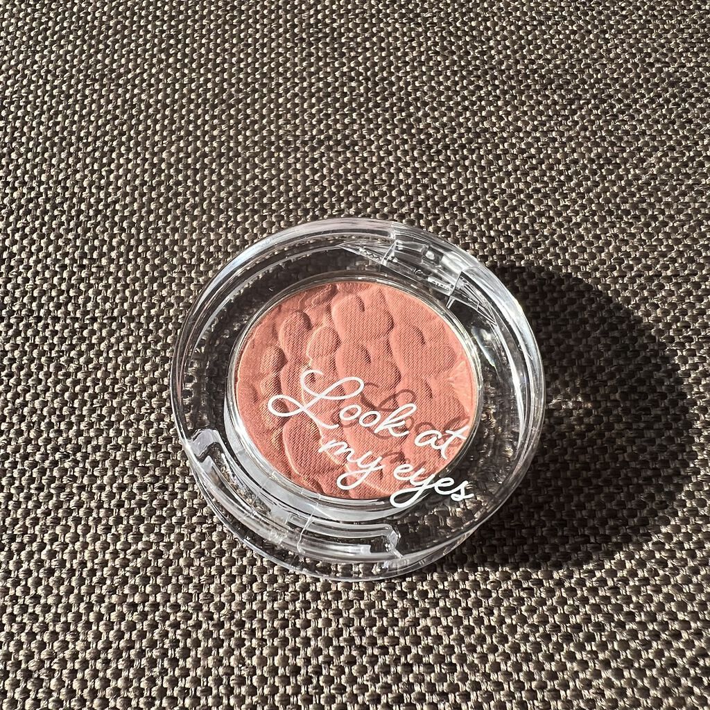 ルックアット マイアイズ RD305 アプリコットブラウン/ETUDE/単色アイシャドウを使ったクチコミ（2枚目）