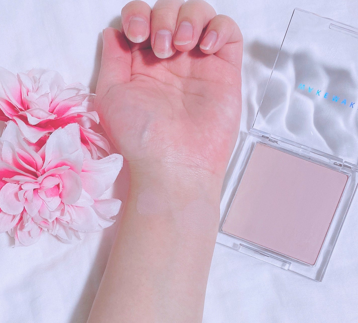 ミックスブラーリングボリュームハイライター/wakemake/パウダーハイライトを使ったクチコミ(5枚目)