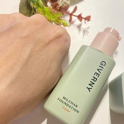 まみぃ on LIPS 「超密着×超スリム×超軽量の超×3密着ファンデーション!MILC..」(4枚目)