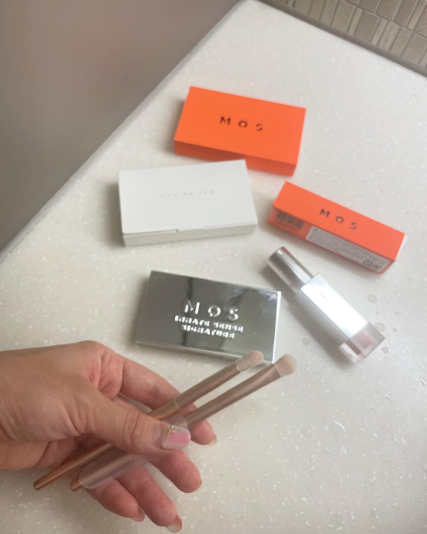 エアーブリーズマットティント/MOS/リップティントを使ったクチコミ(2枚目)