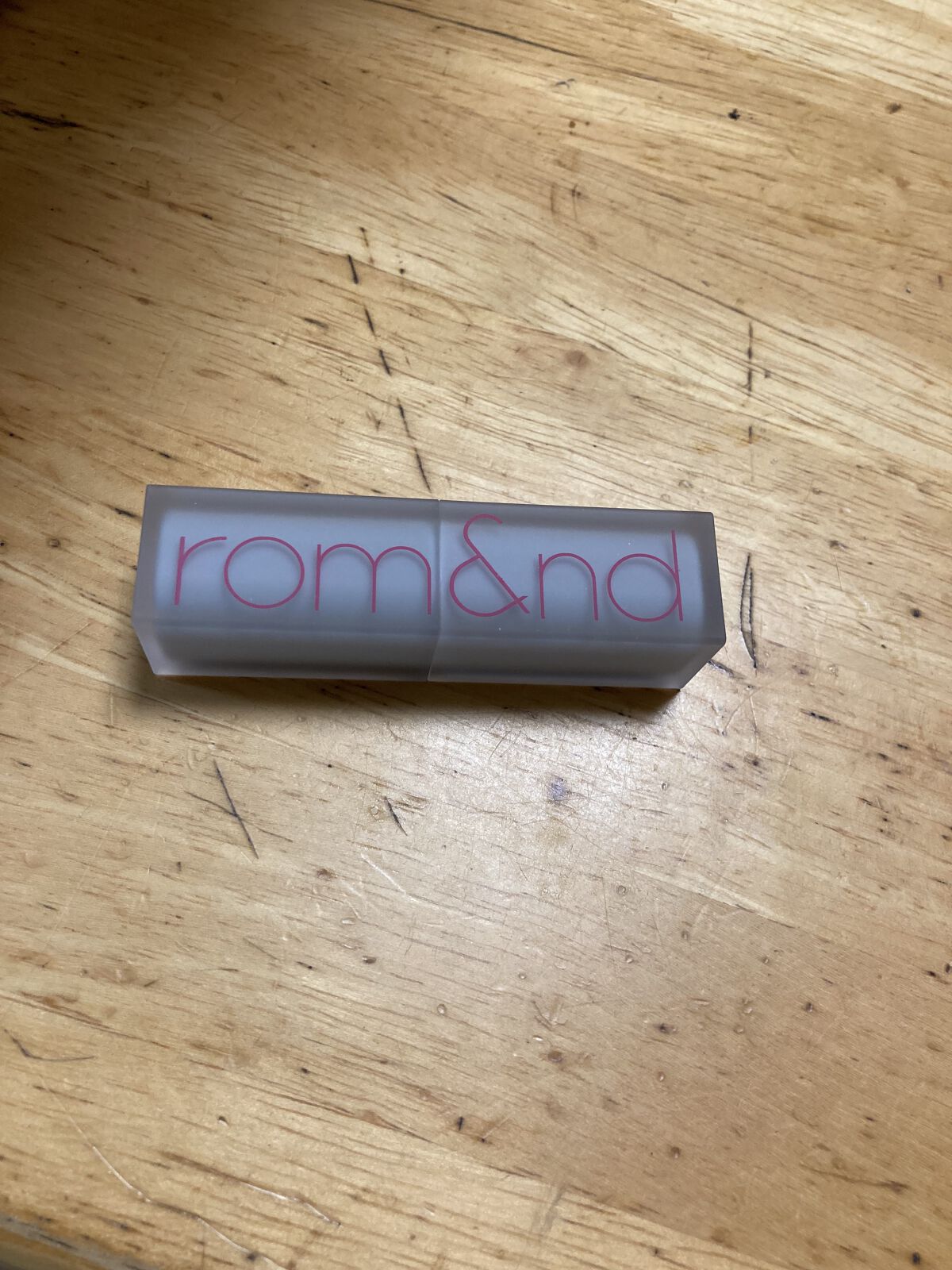 ゼロマットリップスティック 14 スウィートピー/rom&nd/口紅を使ったクチコミ（2枚目）