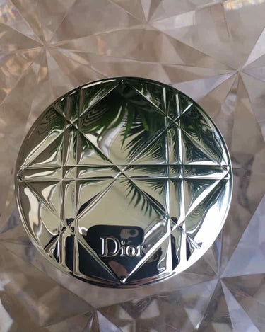 ディオールスキン ヌード エアー パウダー コンパクト/Dior/プレストパウダーを使ったクチコミ（2枚目）