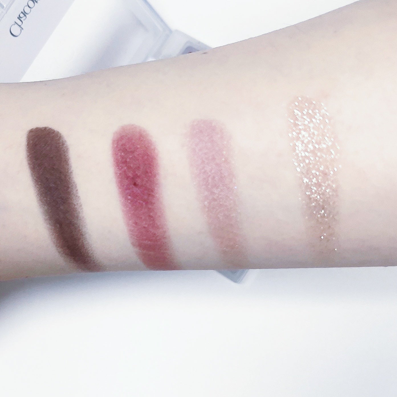 フェイスカラーパレット/チャコット・コスメティクス/アイシャドウパレットを使ったクチコミ(2枚目)