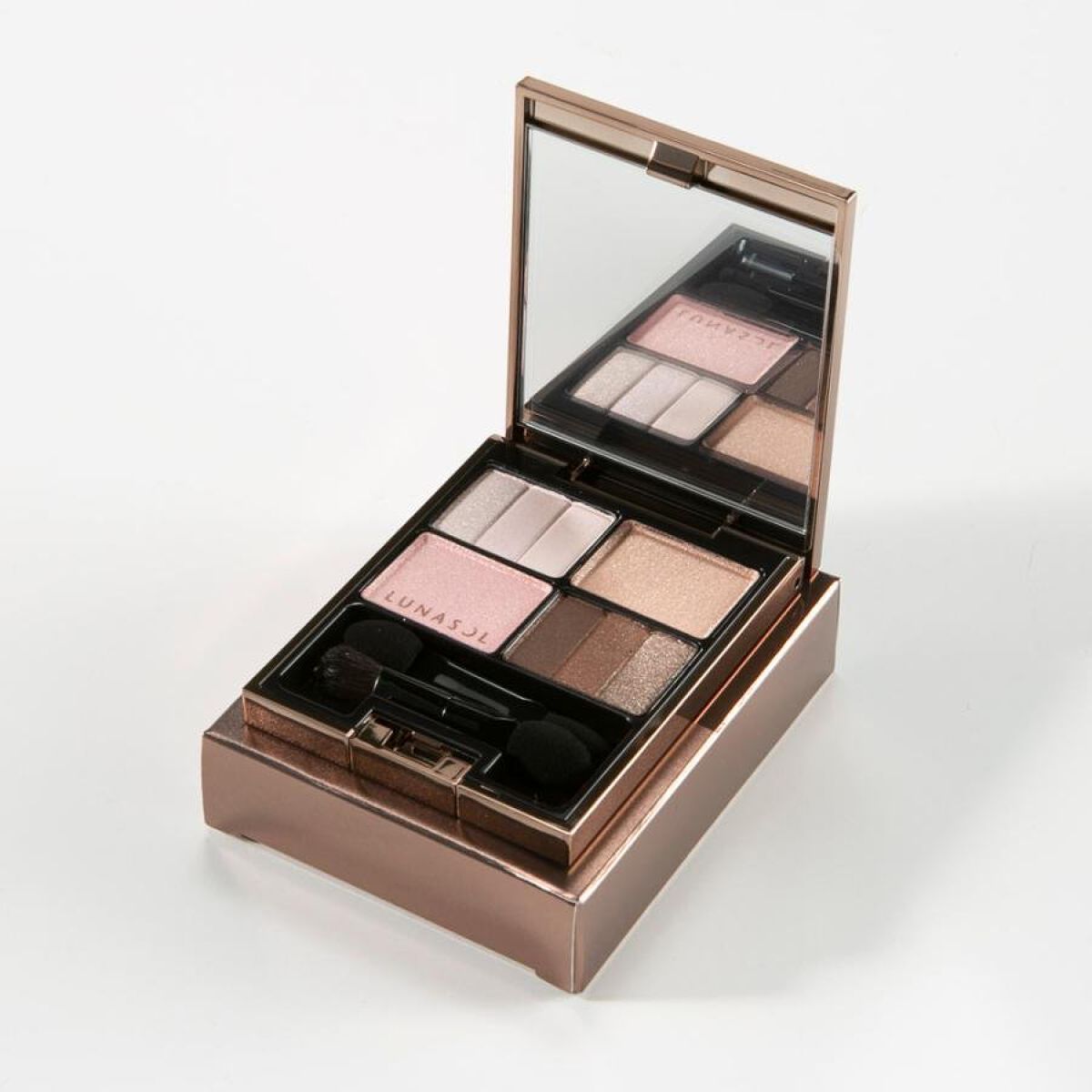 スリーディメンショナルアイズ/LUNASOL/アイシャドウパレットを使ったクチコミ（2枚目）