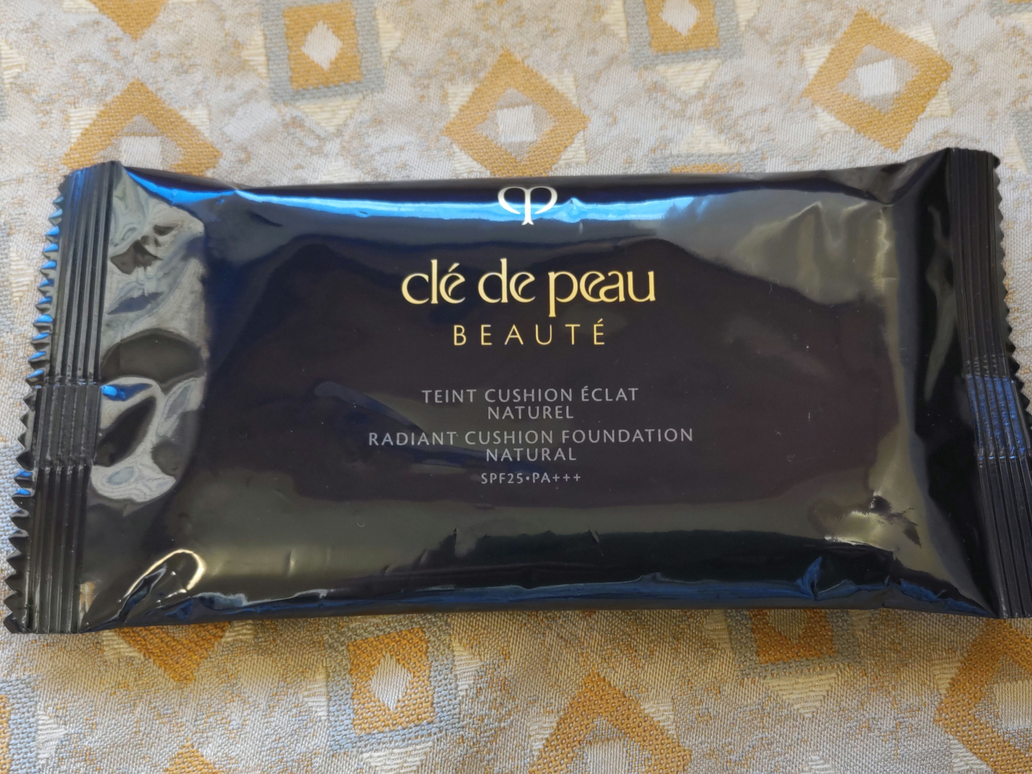 クレ・ド・ポー ボーテ タンクッションエクラ ナチュレル オークル 10/クレ・ド・ポー ボーテ/クッションファンデーションを使ったクチコミ（1枚目）