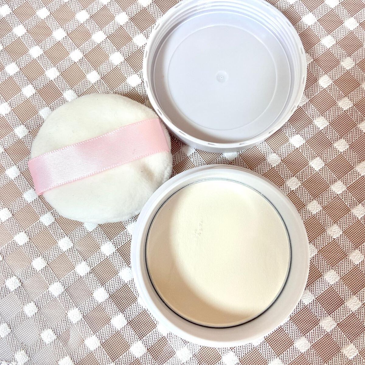 すっぴんシルキーパウダー/クラブ/フェイスパウダーを使ったクチコミ(4枚目)