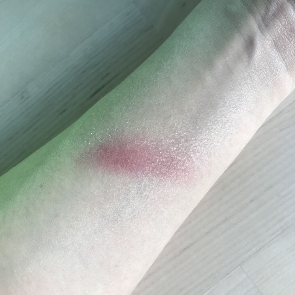 アディクション ザ アイシャドウ 135 Arietta (M)★限定色/ADDICTION/単色アイシャドウを使ったクチコミ（2枚目）