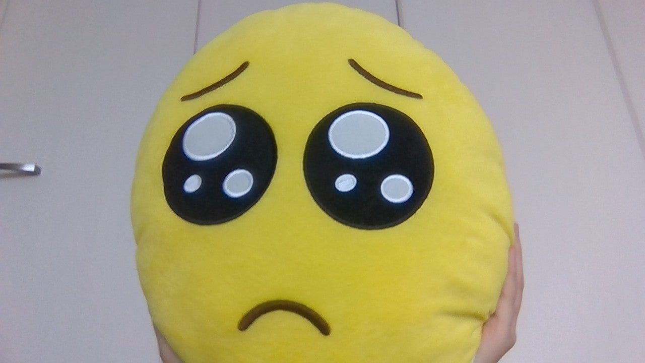 エビフライの衣 on LIPS 「いやーあちーな〜🎐wえー今日は部屋の物を紹介します!まあぬいぐ..」(1枚目)