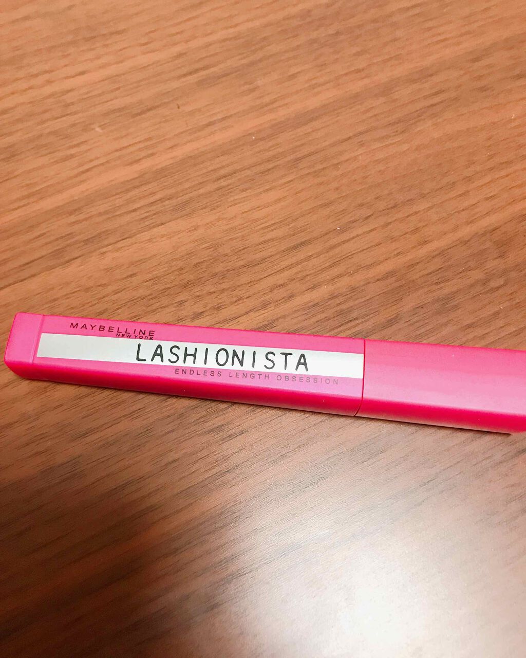 カナ on LIPS 「こんにちはカナです!今回はこちらのマスカラについて説明したいと..」(1枚目)