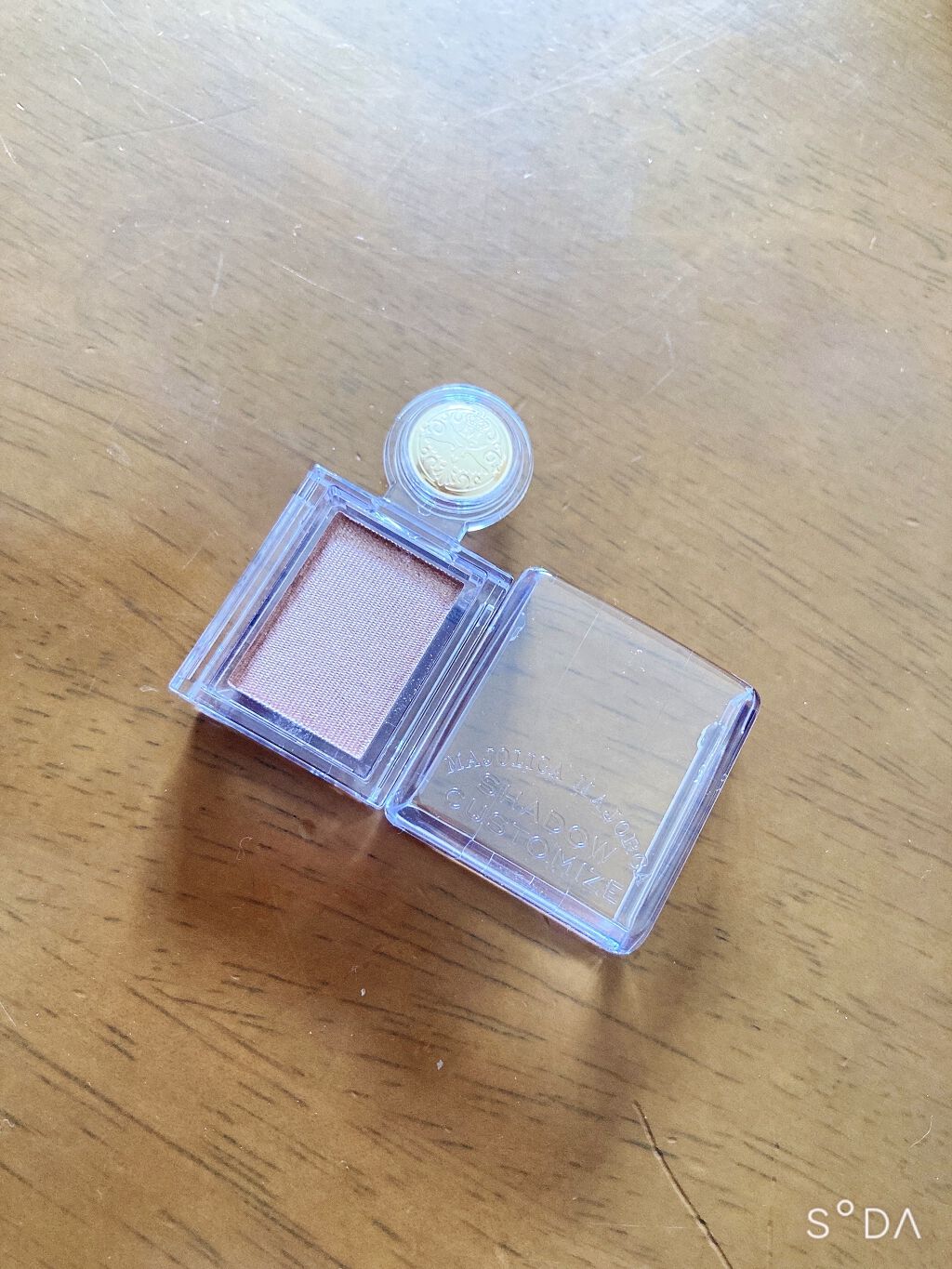 シャドーカスタマイズ/MAJOLICA MAJORCA/単色アイシャドウを使ったクチコミ（1枚目）