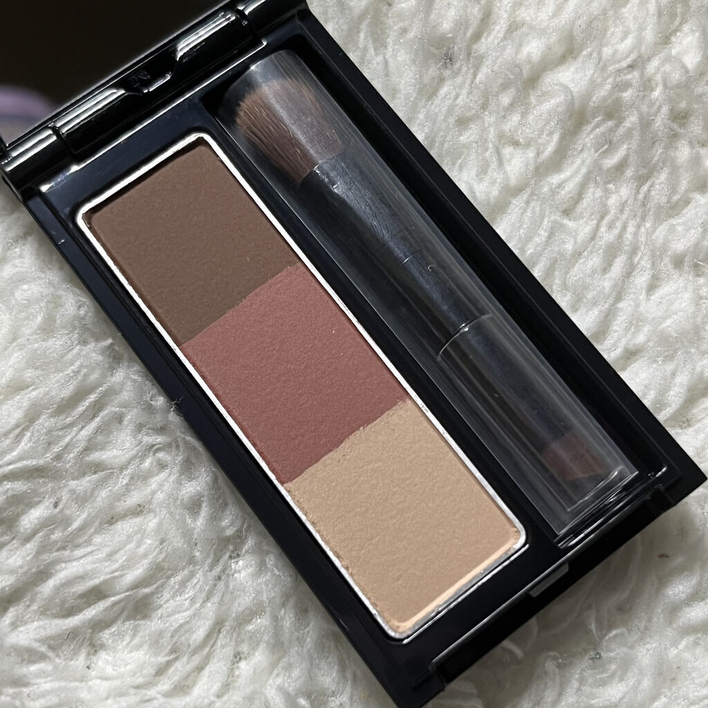 ケイト デザイニングアイブロウ3D/KATE/パウダーアイブロウを使ったクチコミ（2枚目）