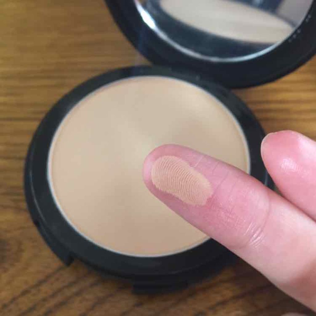 ミネラルファンデーション/D-RAY/パウダーファンデーションを使ったクチコミ(2枚目)