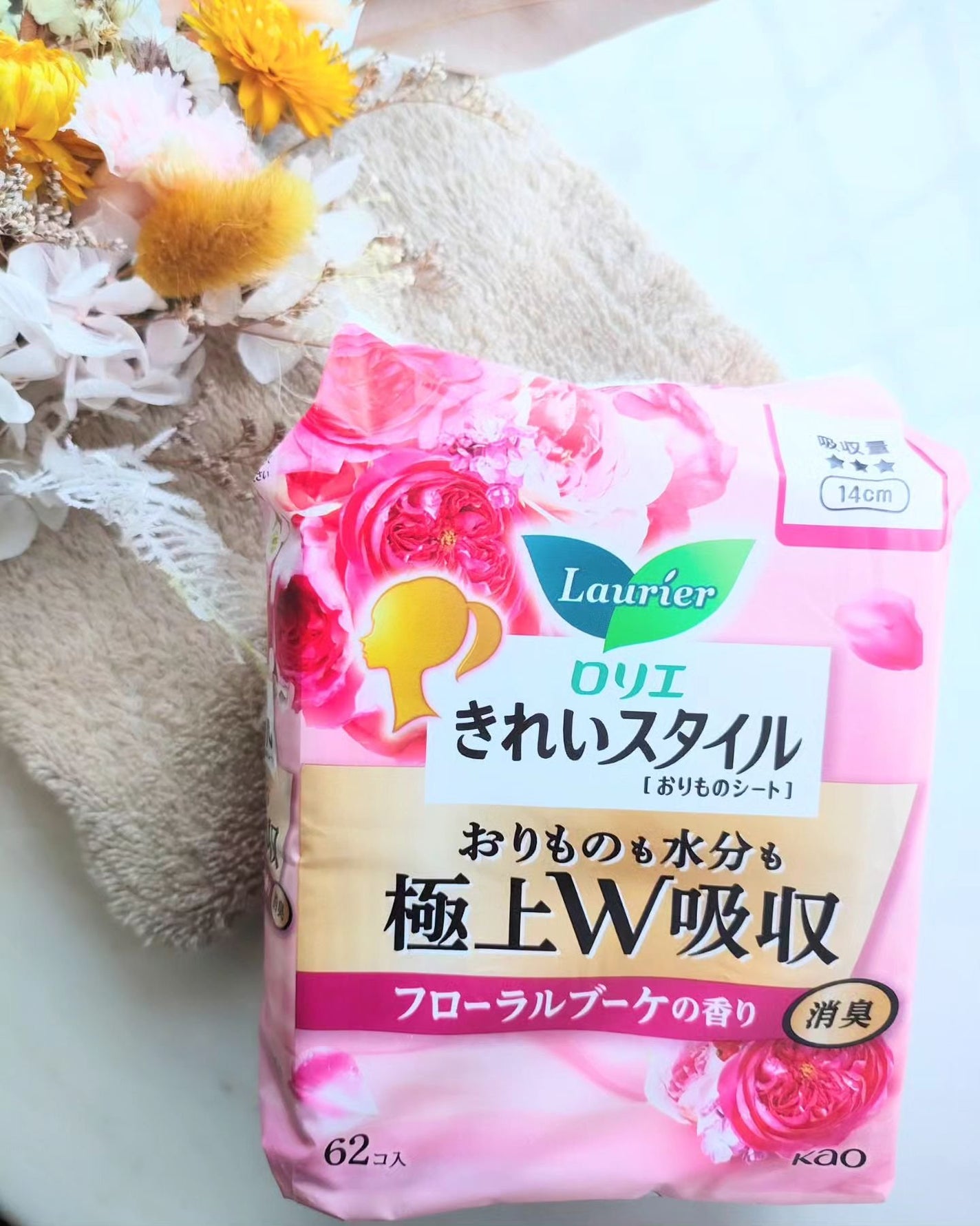 きれいスタイル 極上W吸収 フローラルブーケの香り 62コ入/ロリエ/おりものシートを使ったクチコミ(1枚目)