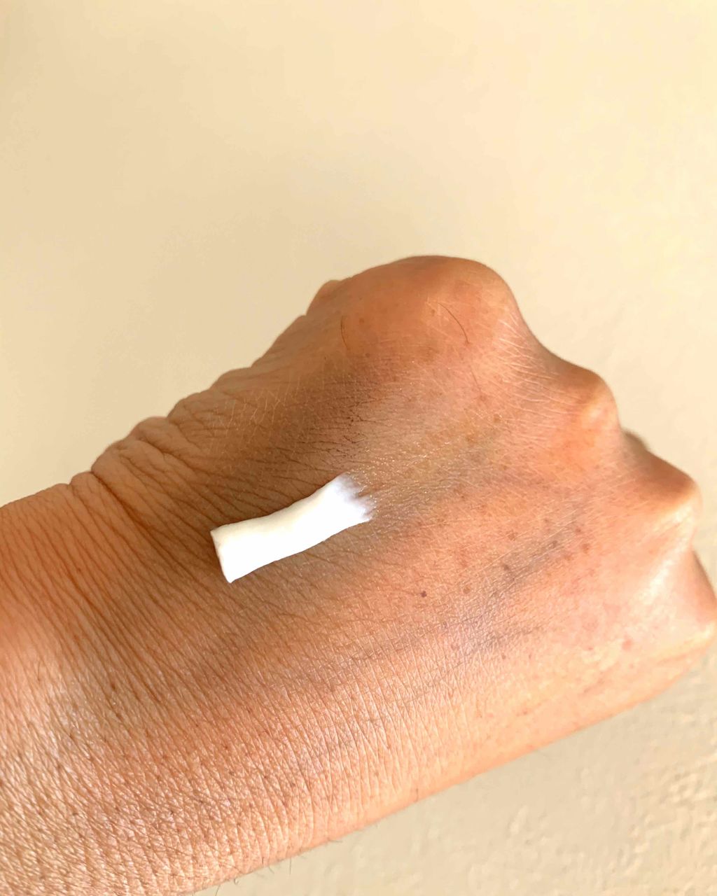 薬用ホワイトニング ハンドクリーム ディープモイスチュア/コエンリッチQ10/ハンドクリームを使ったクチコミ（3枚目）