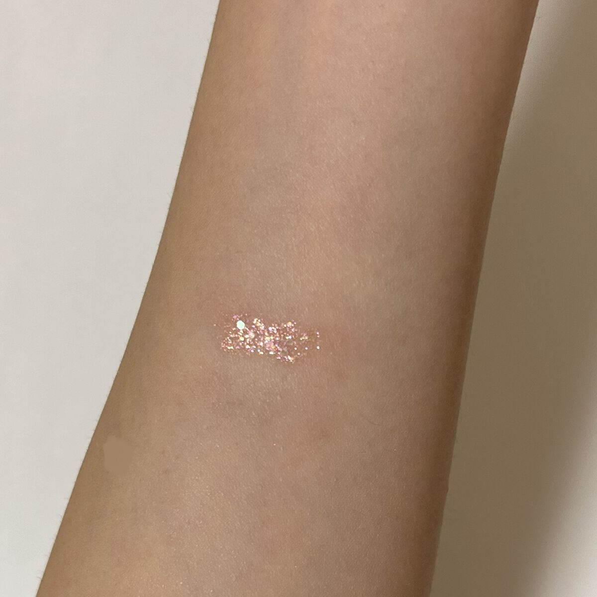 シュガー トゥインクル リキッド グリッター/PERIPERA/グリッターを使ったクチコミ（2枚目）