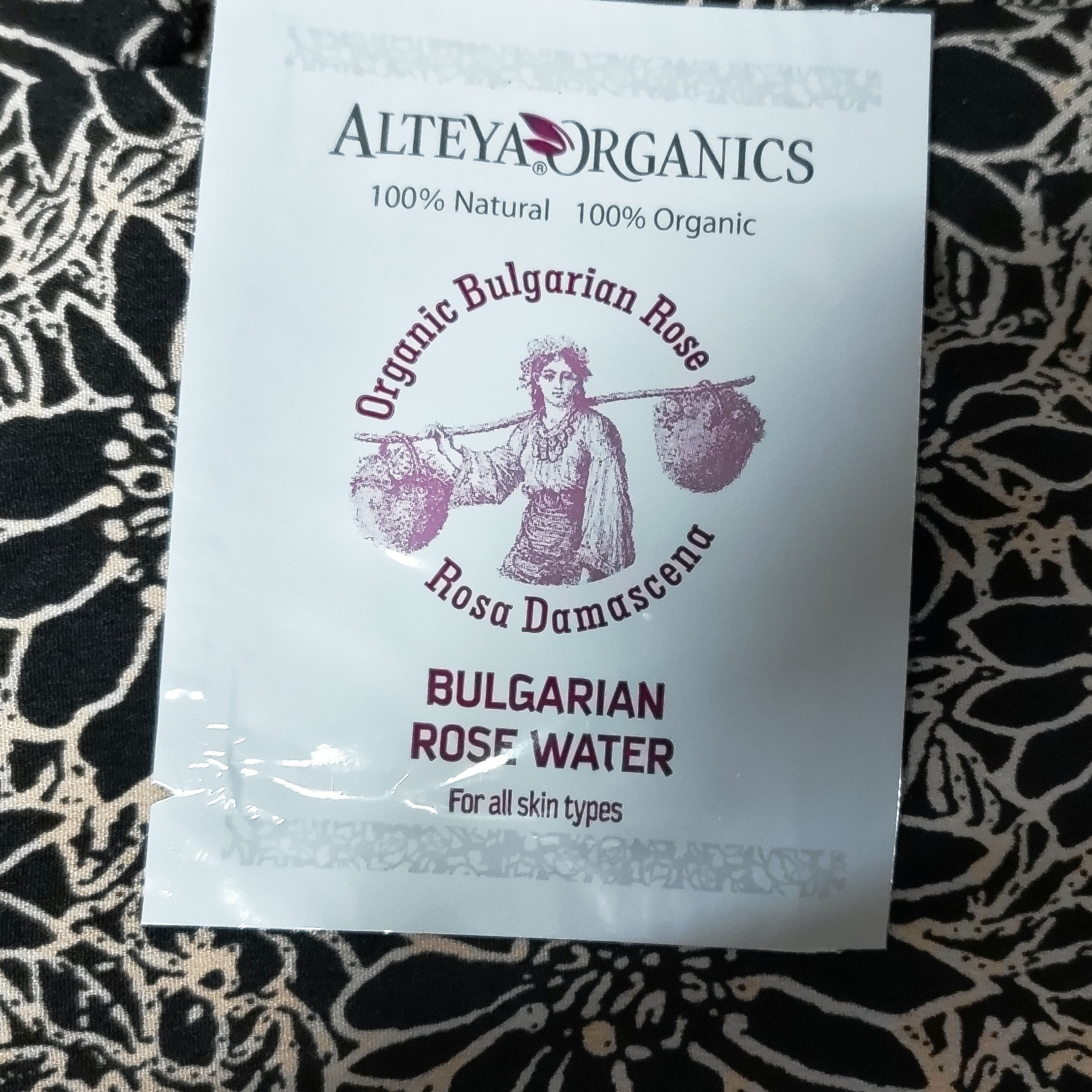 アルテヤオーガニック ブルガリアンローズ ウォーター〈化粧水〉/アルテヤオーガニック/化粧水を使ったクチコミ（3枚目）