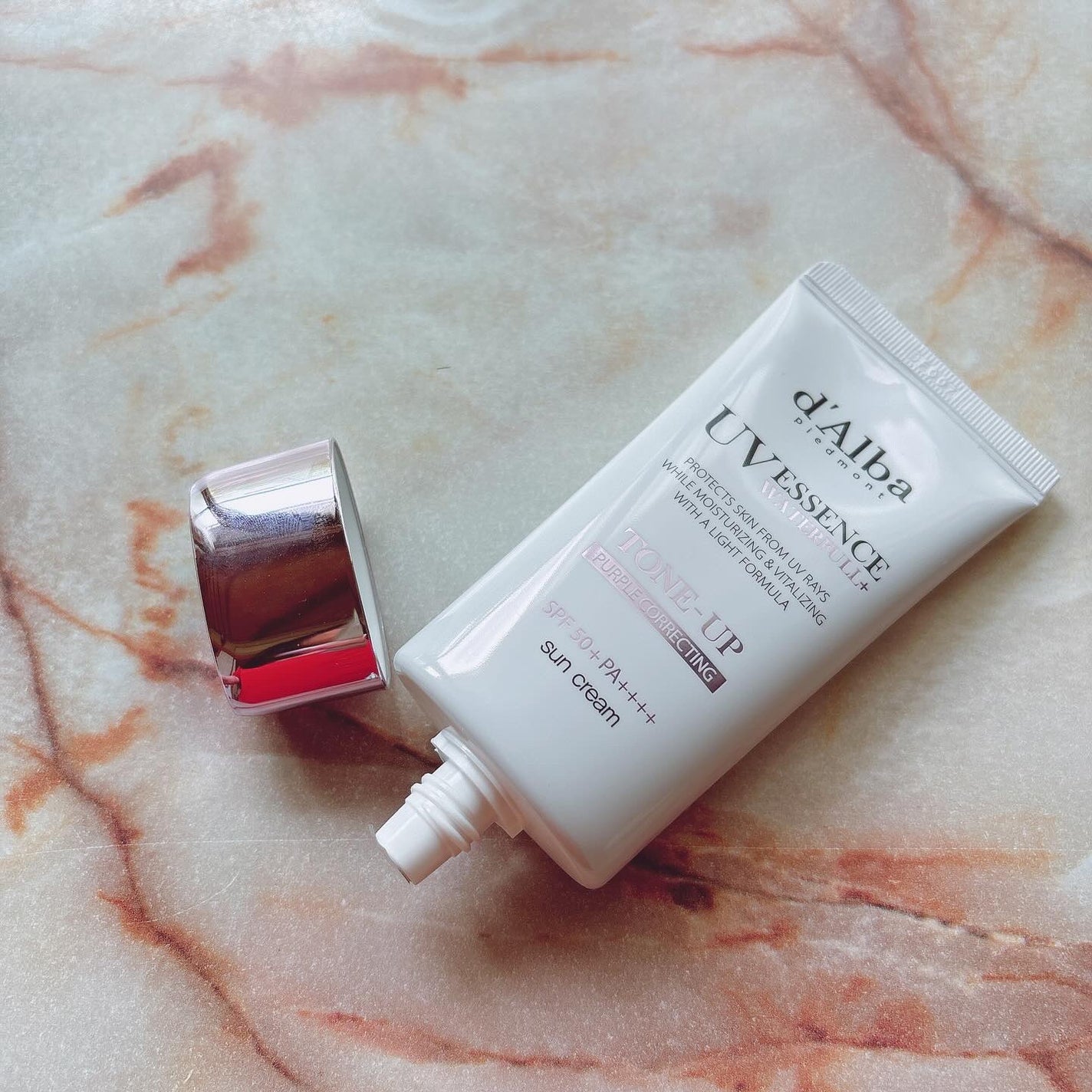 ダルバ ウォータフル トーンアップ サンクリーム(パープル)/ダルバ/日焼け止めクリームを使ったクチコミ(2枚目)