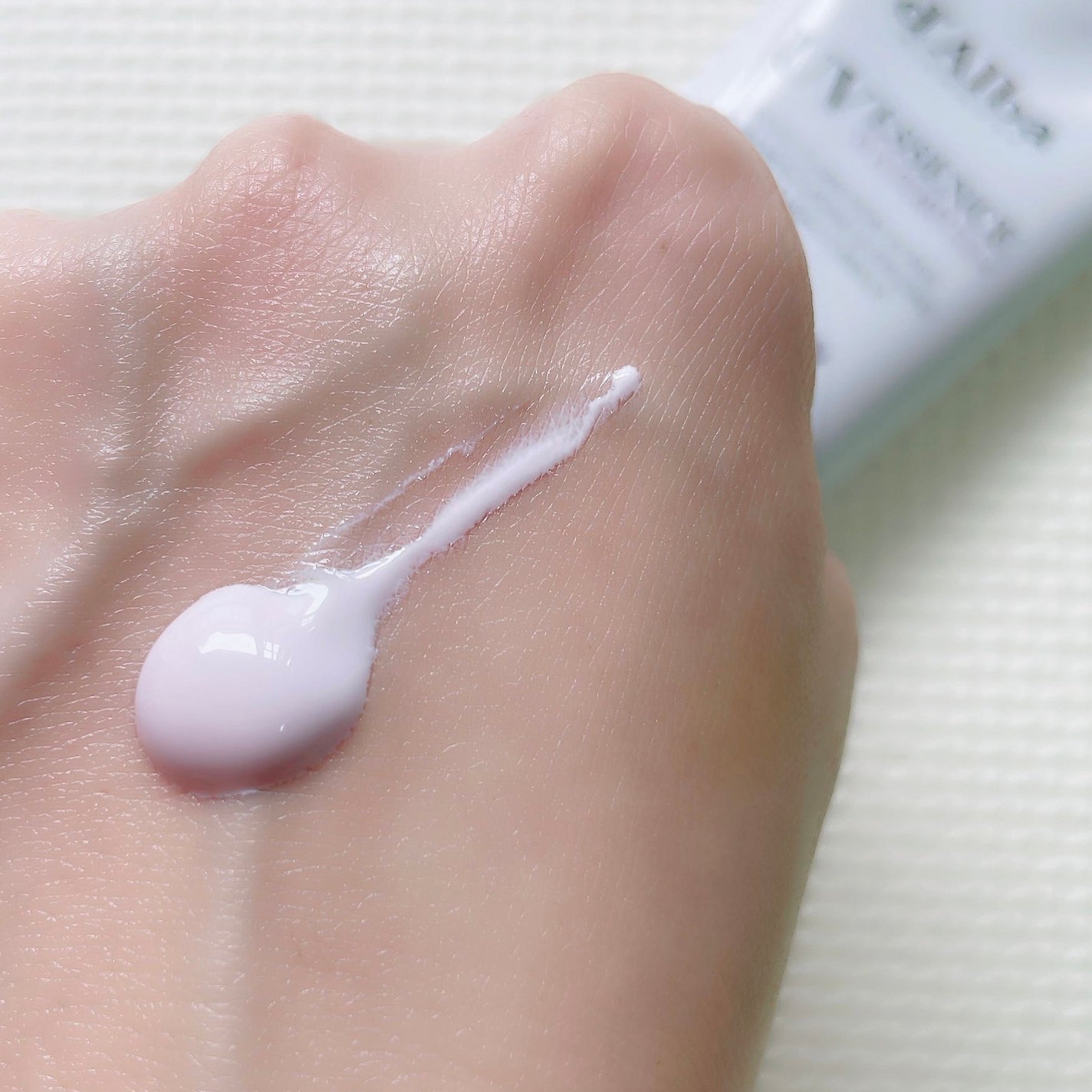 ダルバ ウォータフル トーンアップ サンクリーム(パープル)/ダルバ/日焼け止めクリームを使ったクチコミ(4枚目)