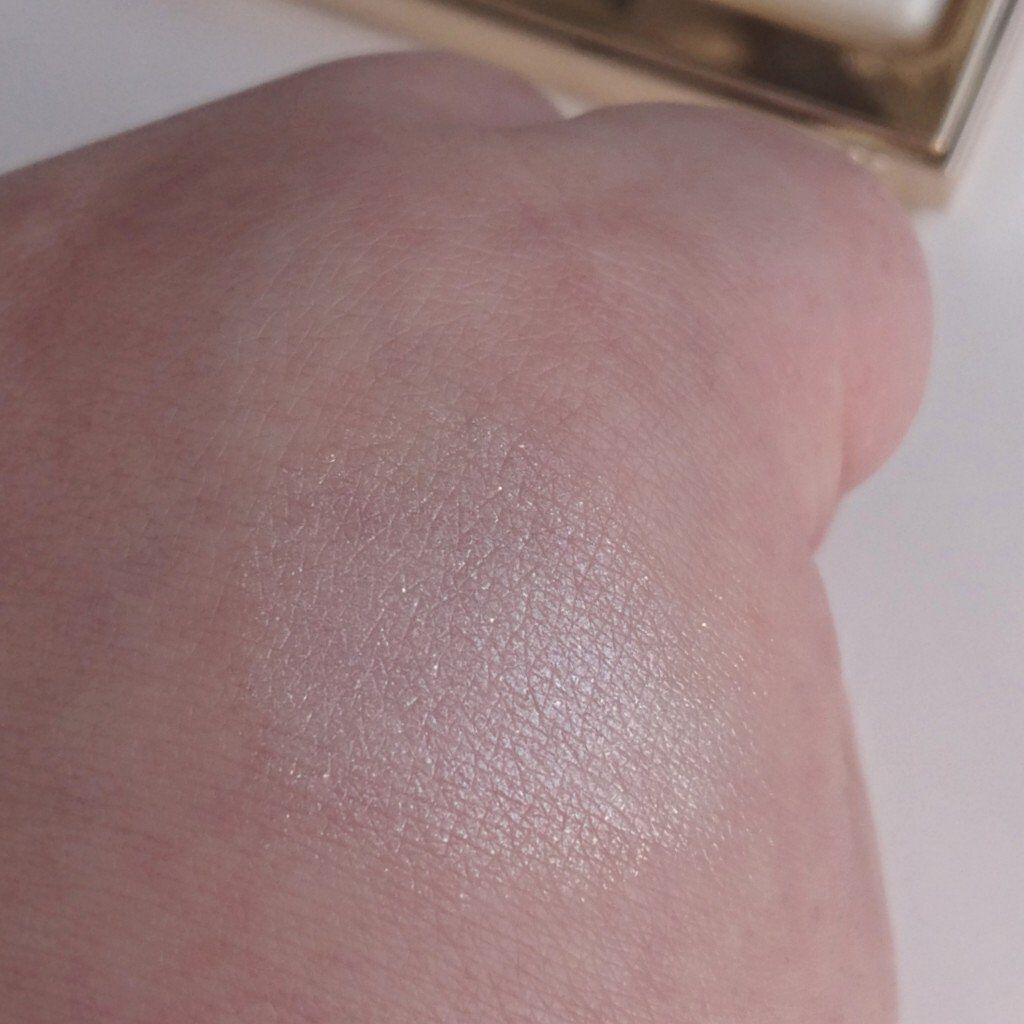 クレ・ド・ポー ボーテ レオスールデクラ/クレ・ド・ポー ボーテ/パウダーハイライトを使ったクチコミ(4枚目)