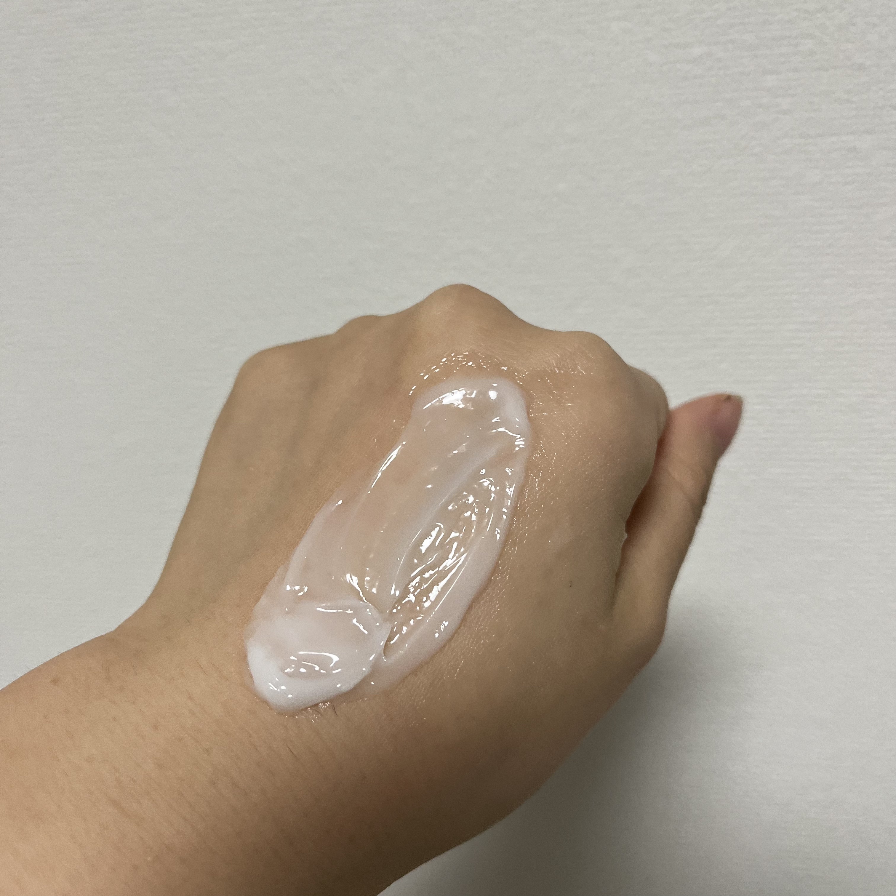 クレ・ド・ポー ボーテ クレームデマキアントのクチコミ「クレ・ド・ポー ボーテ
クレームデマキアント

独自の洗浄方でしっかり汚れは落とすのにとんでも.....」（3枚目）