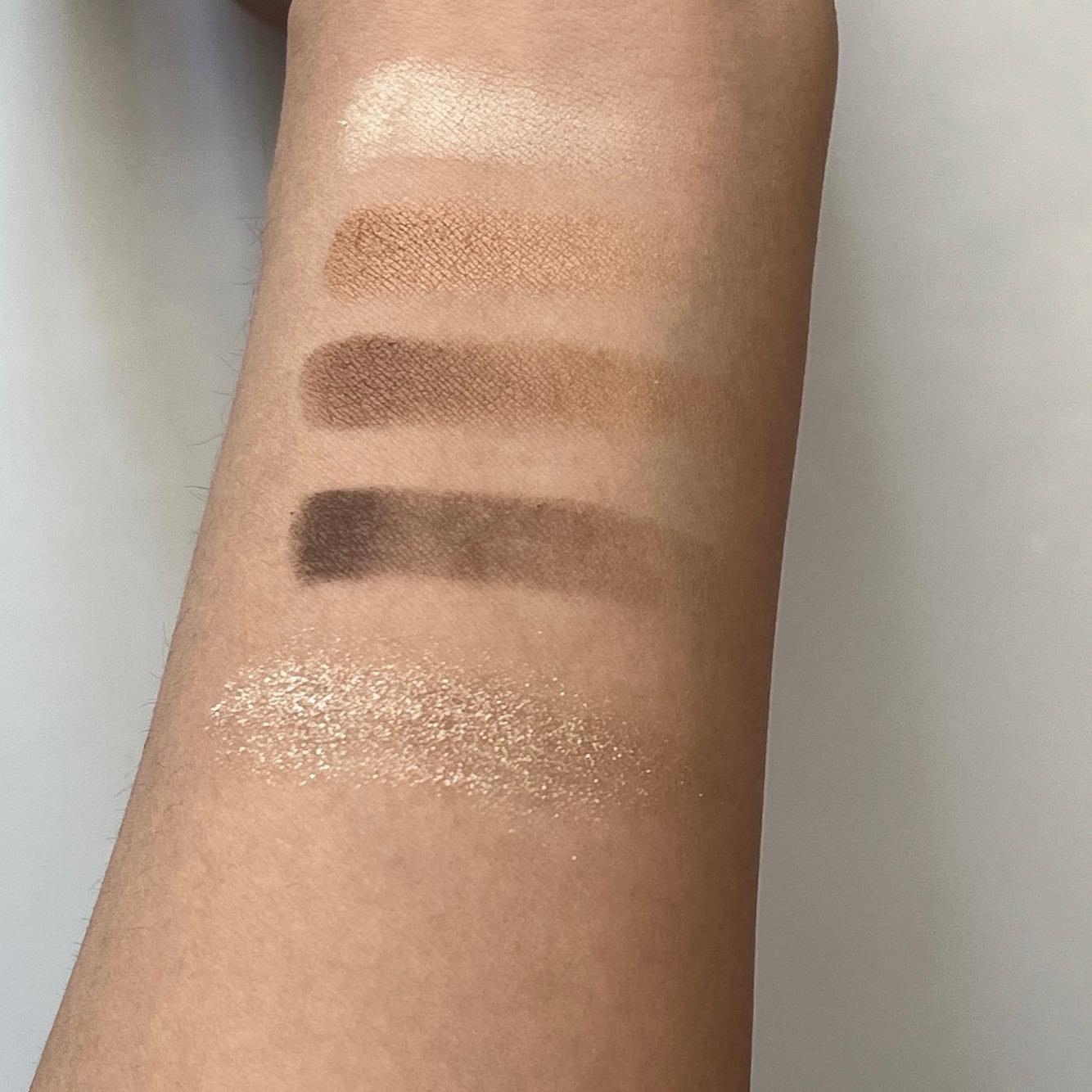 ワンダー スウィート アイシャドウ ソフトマット/リンメル ロンドン/アイシャドウパレットを使ったクチコミ（3枚目）