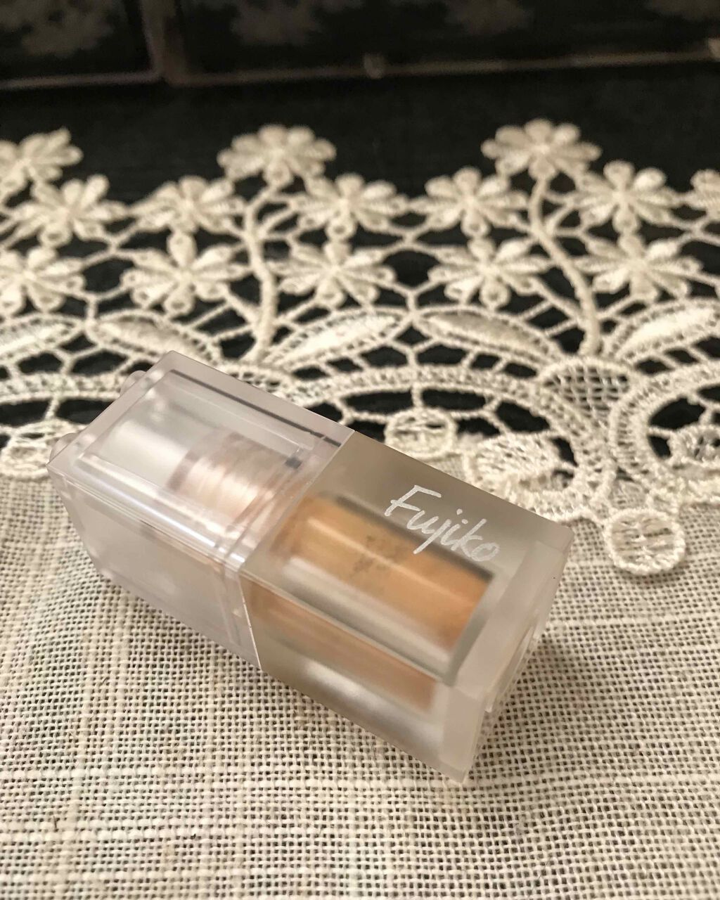 ミニエアリーディップパウダー/Fujiko/単色アイシャドウを使ったクチコミ（1枚目）