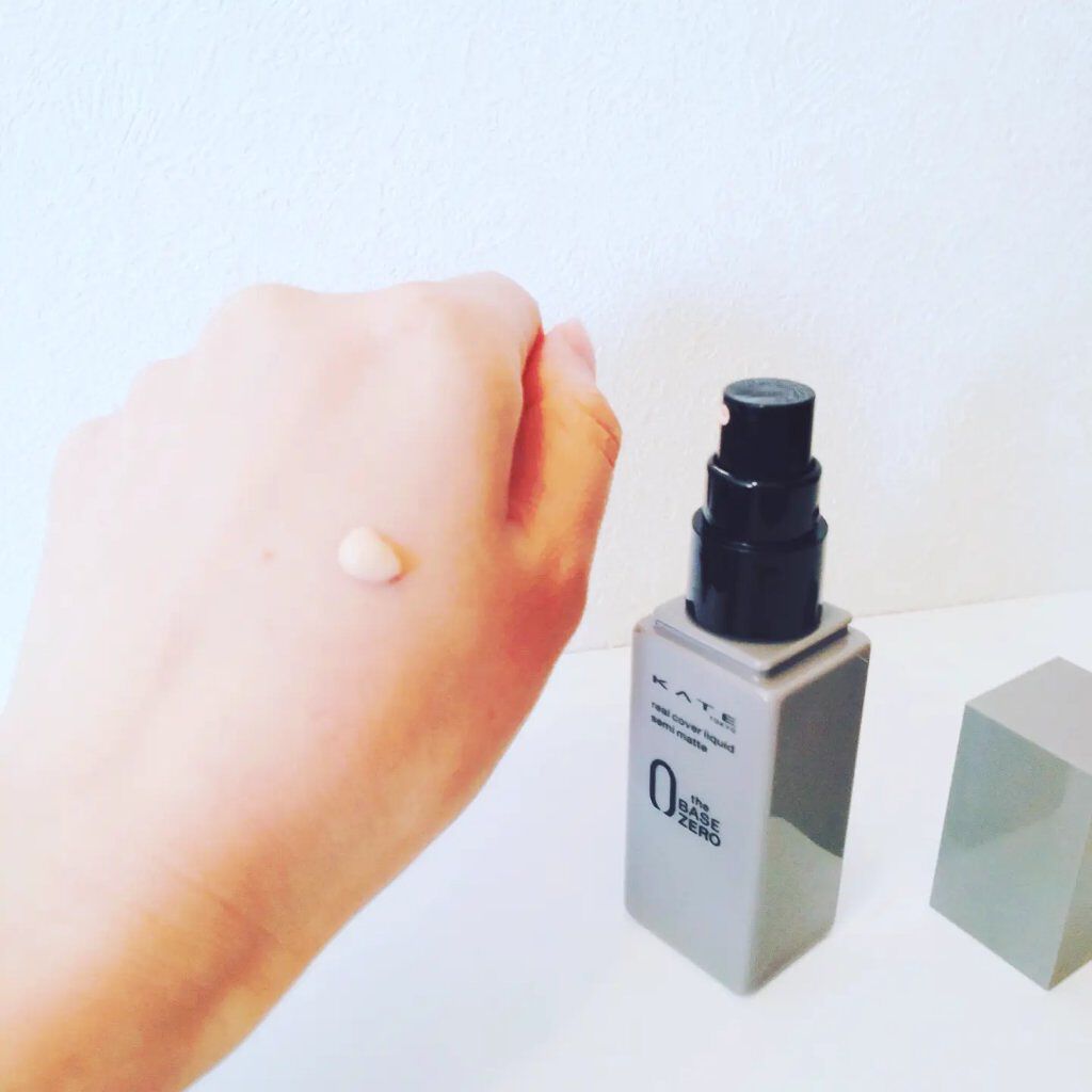 リアルカバーリキッド（セミマット）/KATE/リキッドファンデーションを使ったクチコミ（3枚目）