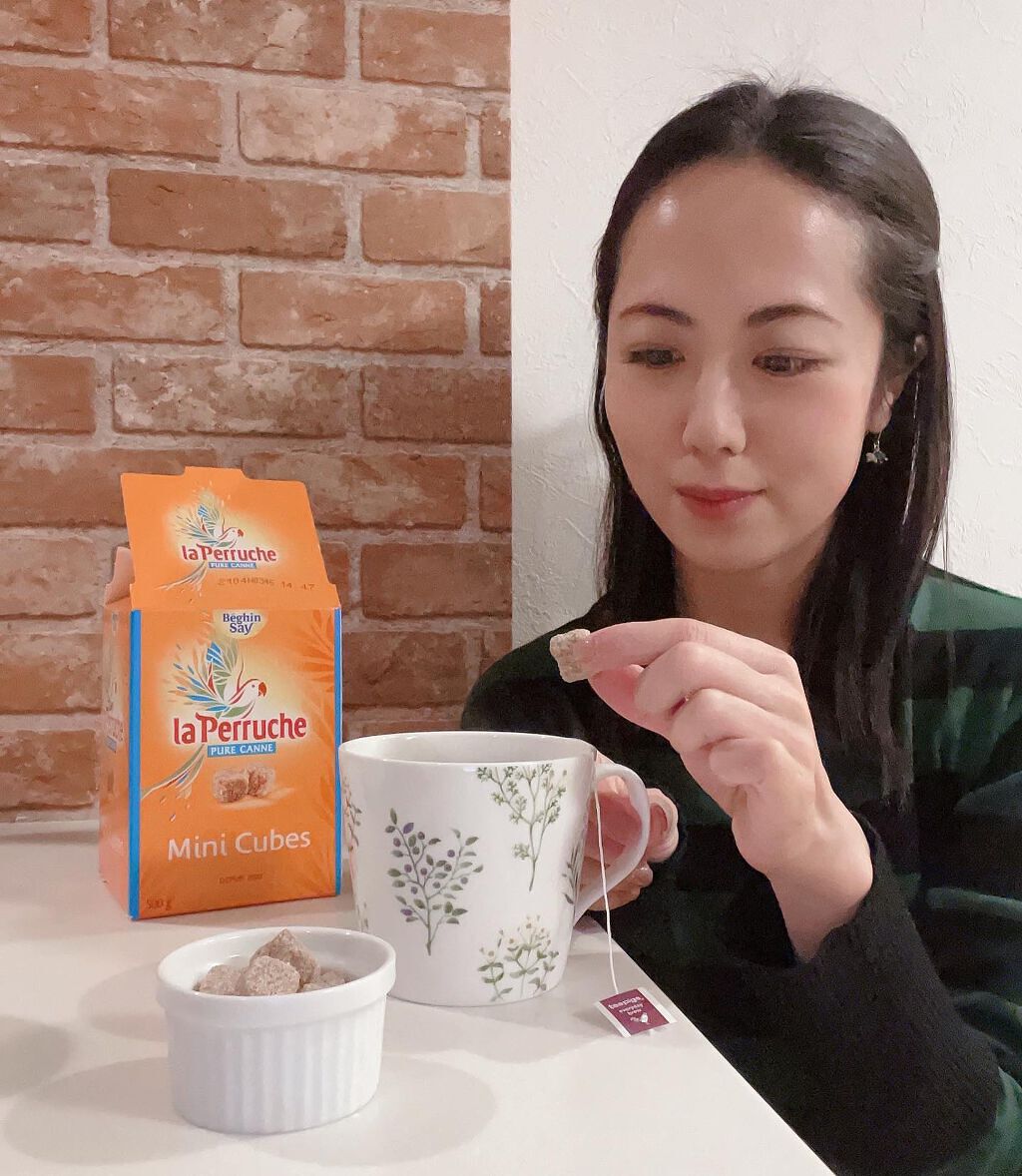 RIKA on LIPS 「毎朝晩、愛飲している紅茶☕️そこに、一流レストランやカフェなど..」(1枚目)