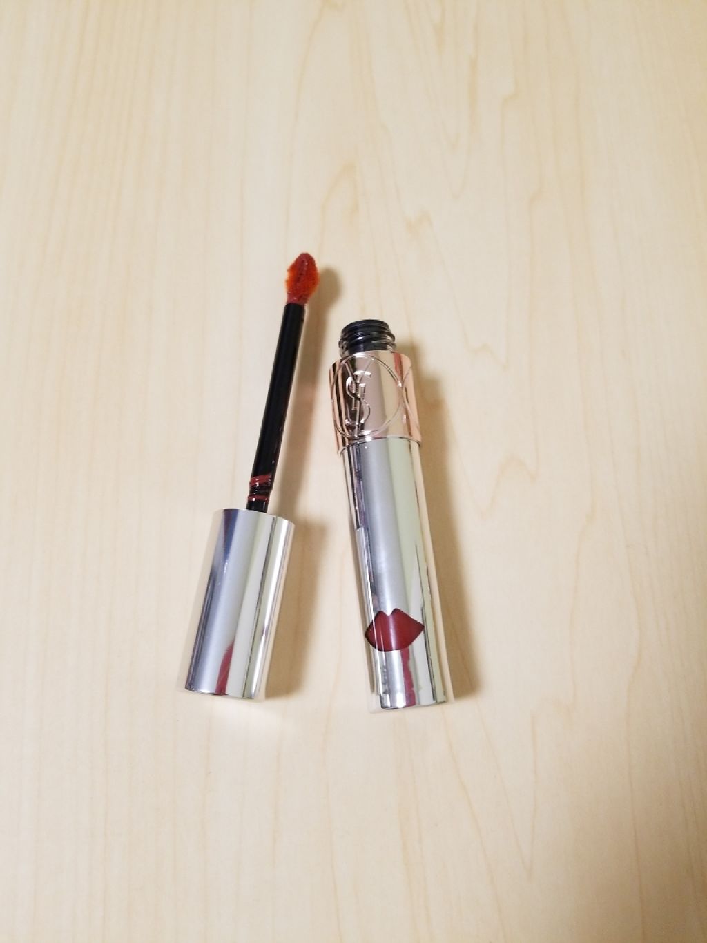 ヴォリュプテ ウォーター カラーバーム 11 フックミーベリー/YVES SAINT LAURENT BEAUTE/口紅を使ったクチコミ（2枚目）