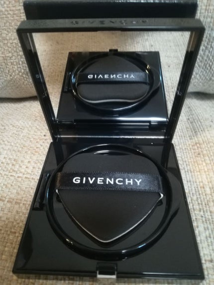 タン・クチュール・クッション/GIVENCHY/クッションファンデーションを使ったクチコミ(2枚目)
