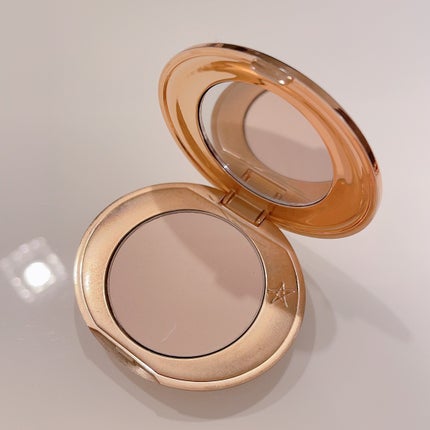 エアブラシフローレスフィニッシュ/Charlotte Tilbury/プレストパウダーを使ったクチコミ(1枚目)