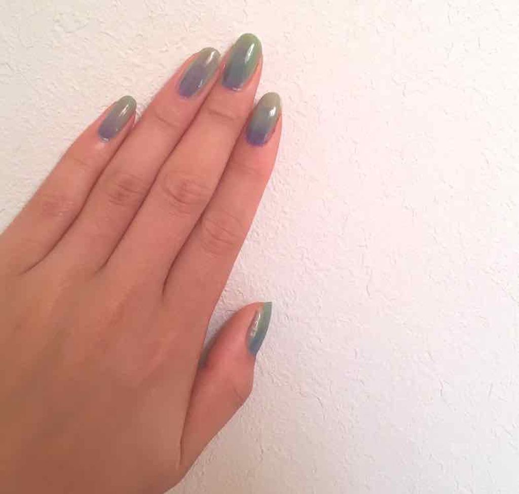 ジェルボリュームトップコート/キャンメイク/ネイルトップコートを使ったクチコミ(3枚目)