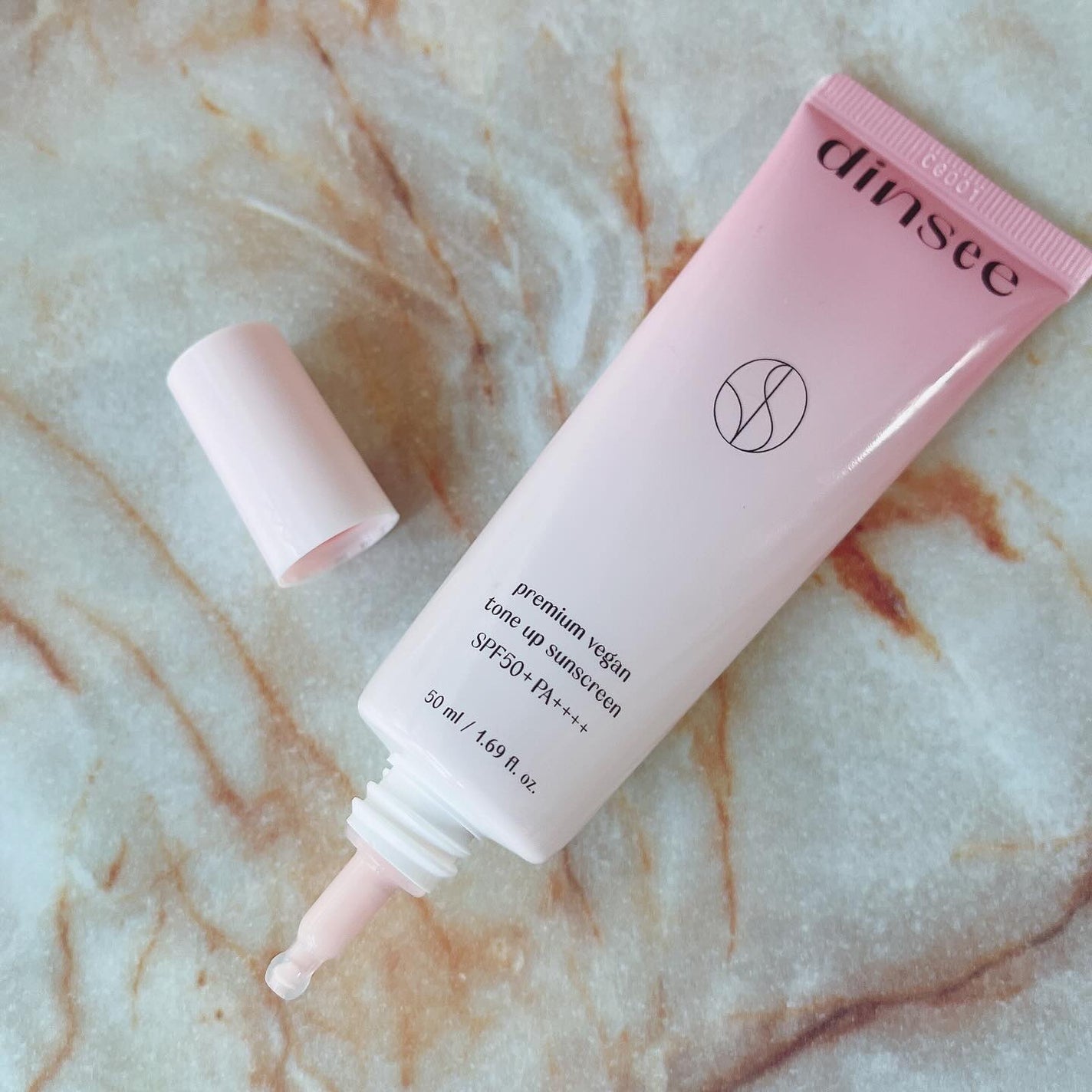 れいか on LIPS 「@dinsee_jp様からいただきました♡♡🩷dinseeプレ..」(2枚目)