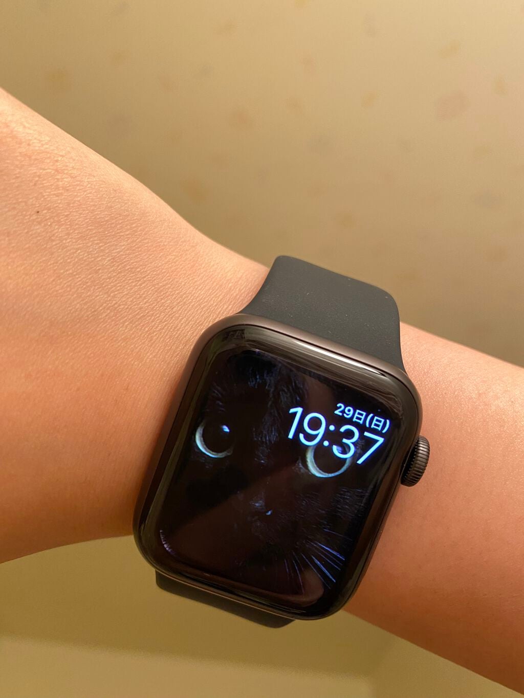 Ai on LIPS 「AppleWatch買ったのでジム行くのにも付けて行ったら細か..」(1枚目)