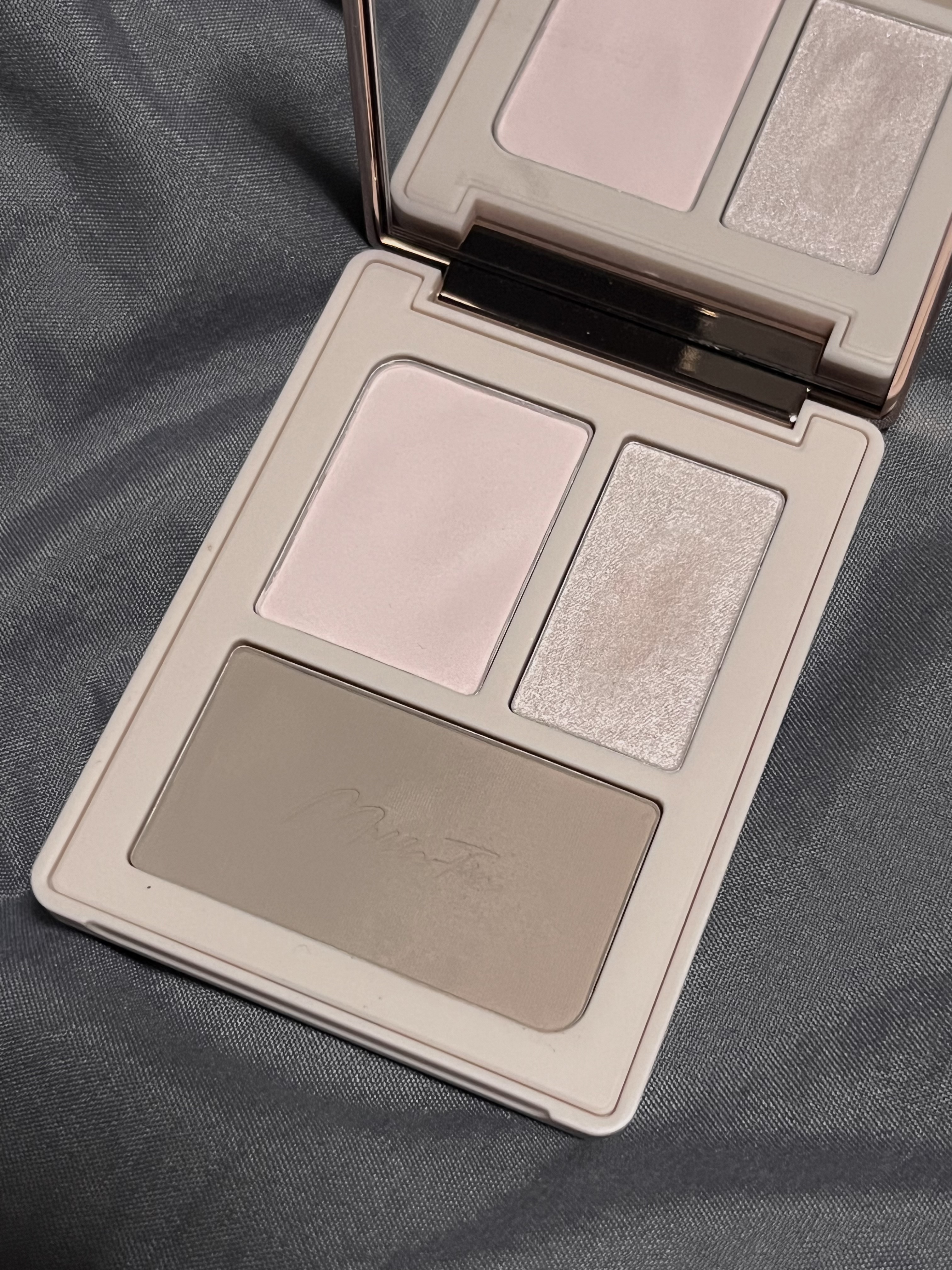 チート顔コントゥアパレット/MilleFée/パウダーハイライトを使ったクチコミ（2枚目）