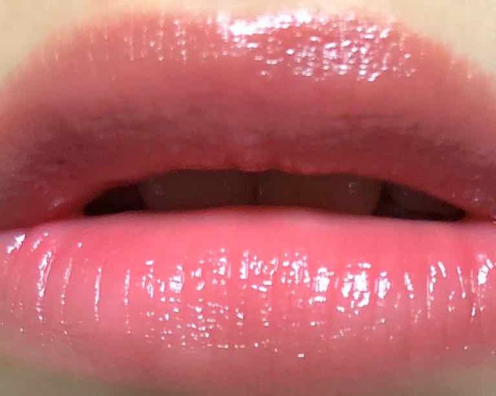 ルージュ アンリミテッド ラッカーシャイン＜2019年クリスマスコフレ限定＞ ロージー ショット/shu uemura/口紅を使ったクチコミ（3枚目）