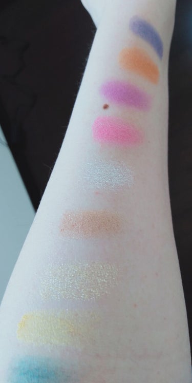 UR GLAM　BLOOMING EYE COLOR PALETTE/U R GLAM/パウダーアイシャドウを使ったクチコミ（3枚目）