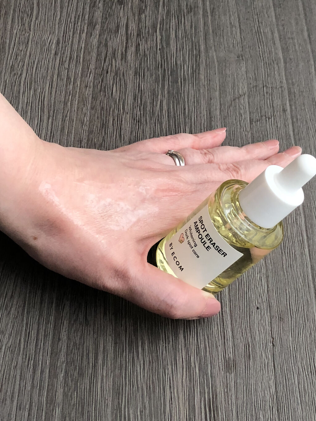 スポットイレーザーアンプル/BY ECOM/美容液を使ったクチコミ（1枚目）