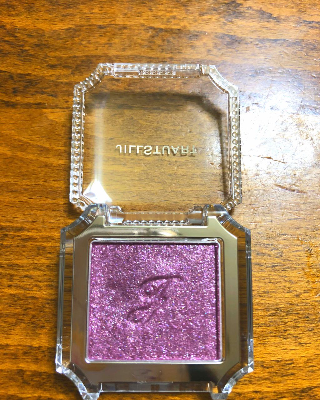 アイコニックルック アイシャドウ/JILL STUART/単色アイシャドウを使ったクチコミ(2枚目)