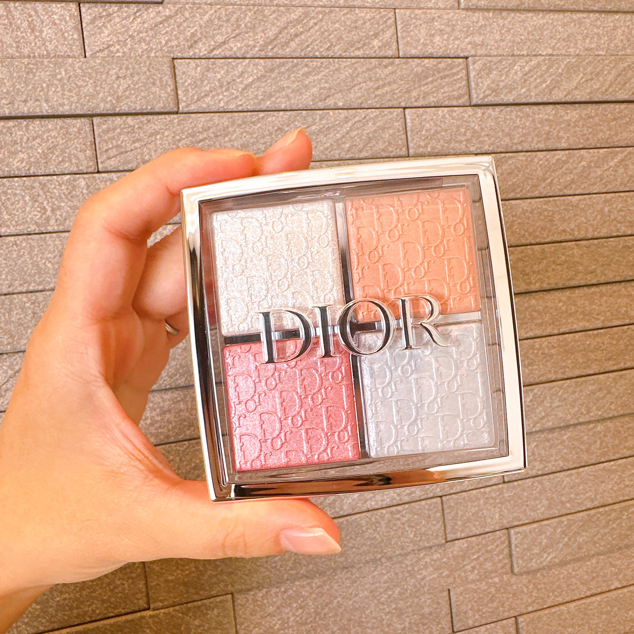 DIORバックステージホリデー限定アイパレット・フェイスグロウパレットセット箱付 DIORバックステージホリデー限定アイパレット・フェイスグロウパレット