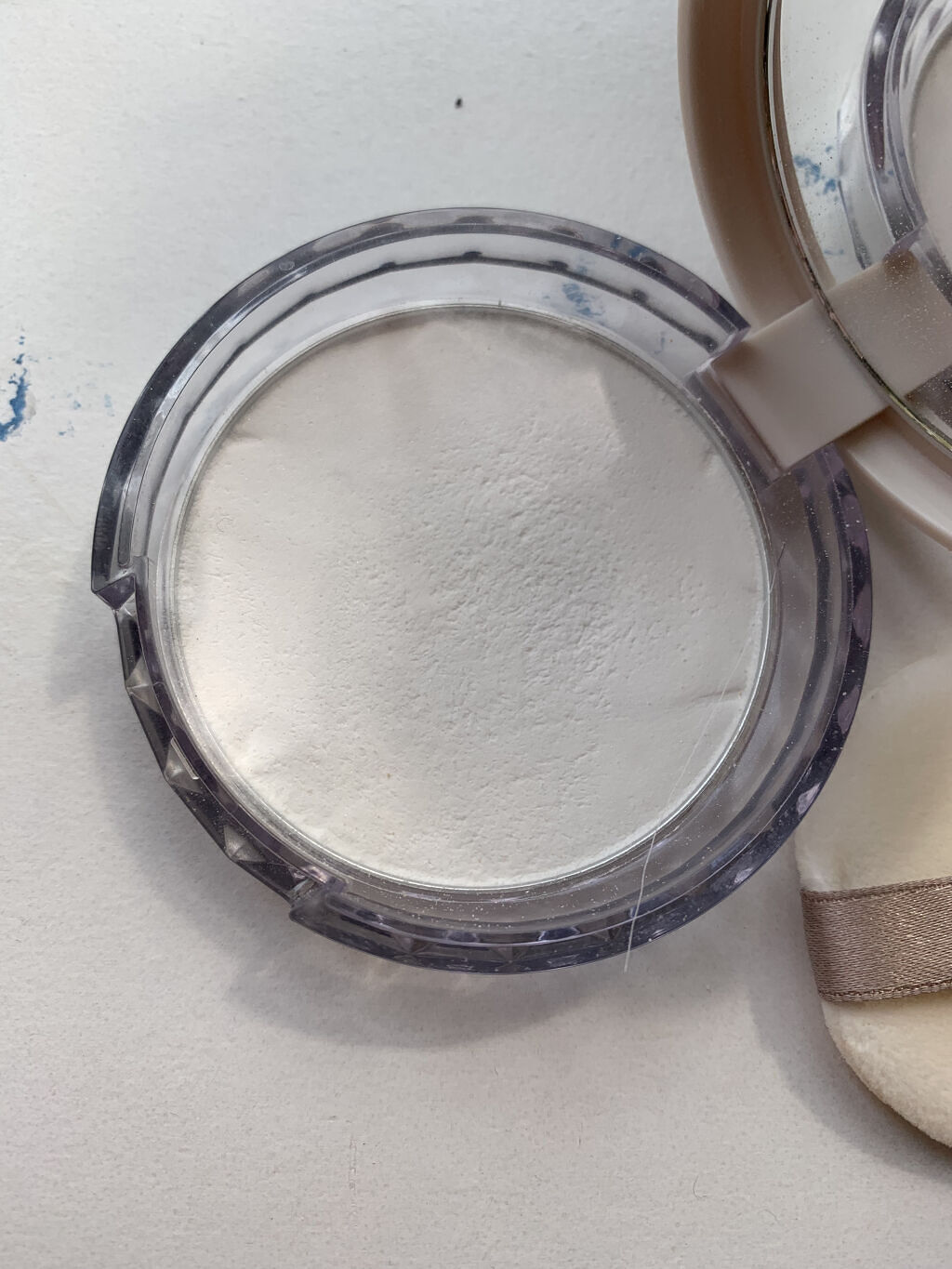 毛穴レスパウダー/CEZANNE/プレストパウダーを使ったクチコミ（3枚目）