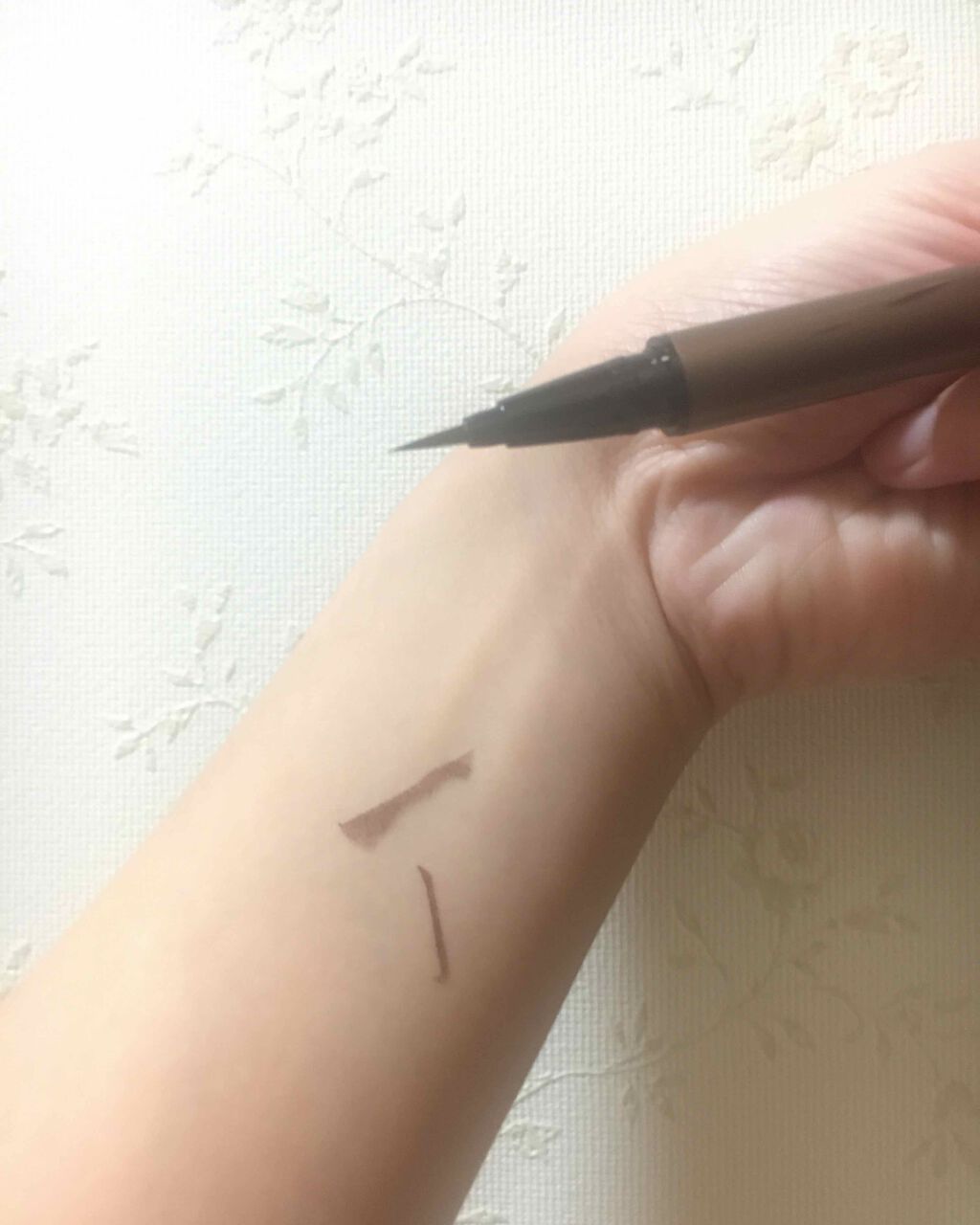 スキルレスライナー/LUMIURGLAS/リキッドアイライナーを使ったクチコミ（2枚目）