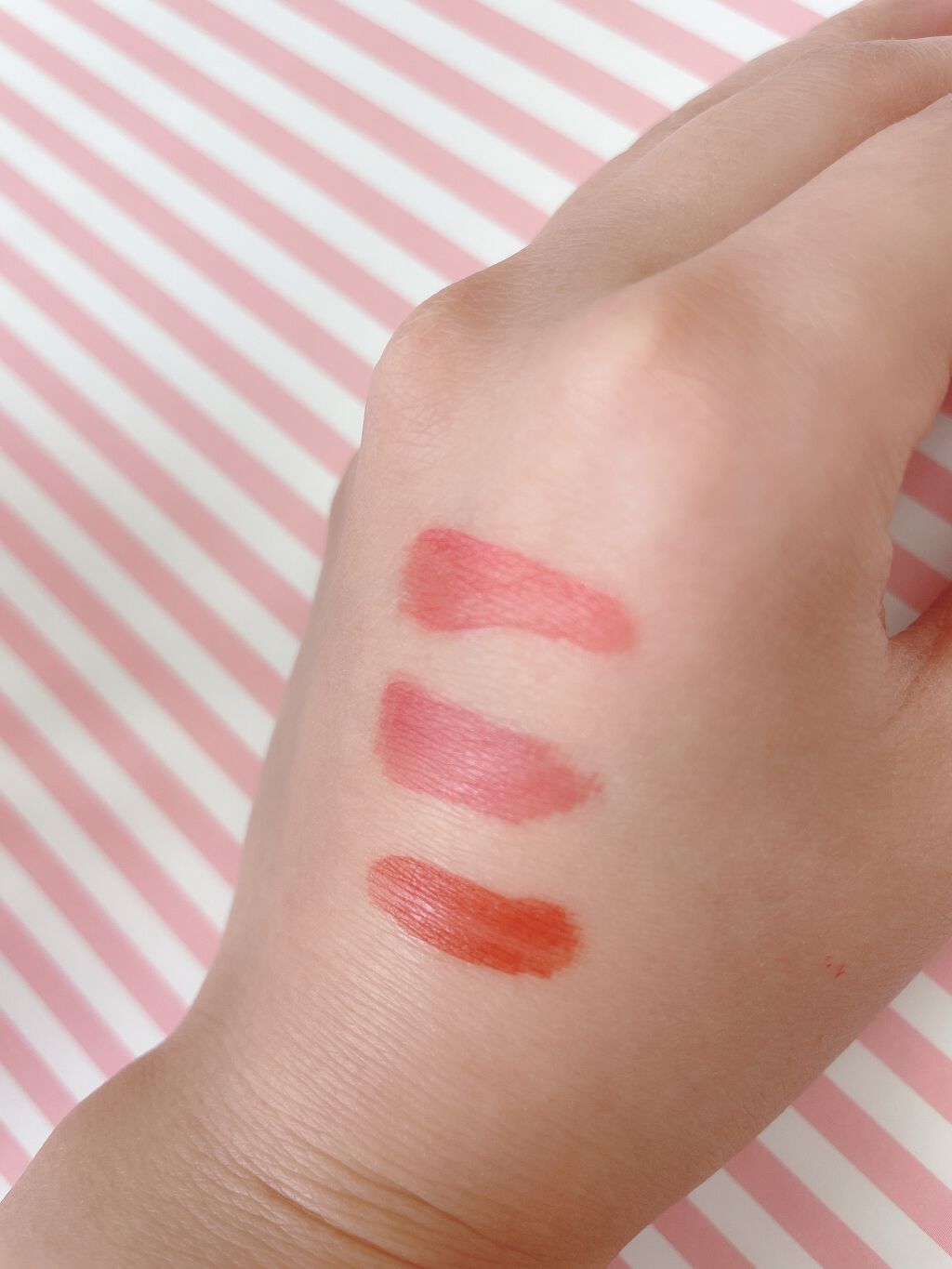 ジューシーラスティングティント/rom&nd/リップティントを使ったクチコミ(3枚目)