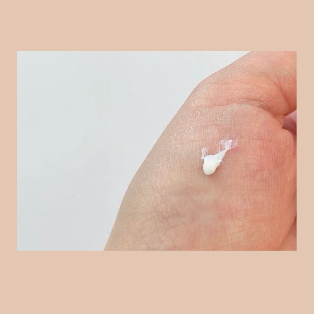 ミネラルUVホワイトセラム 通常デザイン/エトヴォス/日焼け止めローションを使ったクチコミ（2枚目）