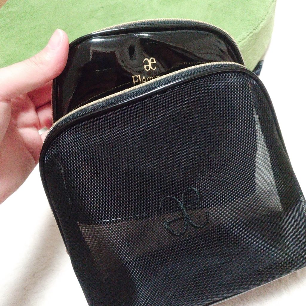 ラ プードル オートニュアンス/Elégance/プレストパウダーを使ったクチコミ(2枚目)