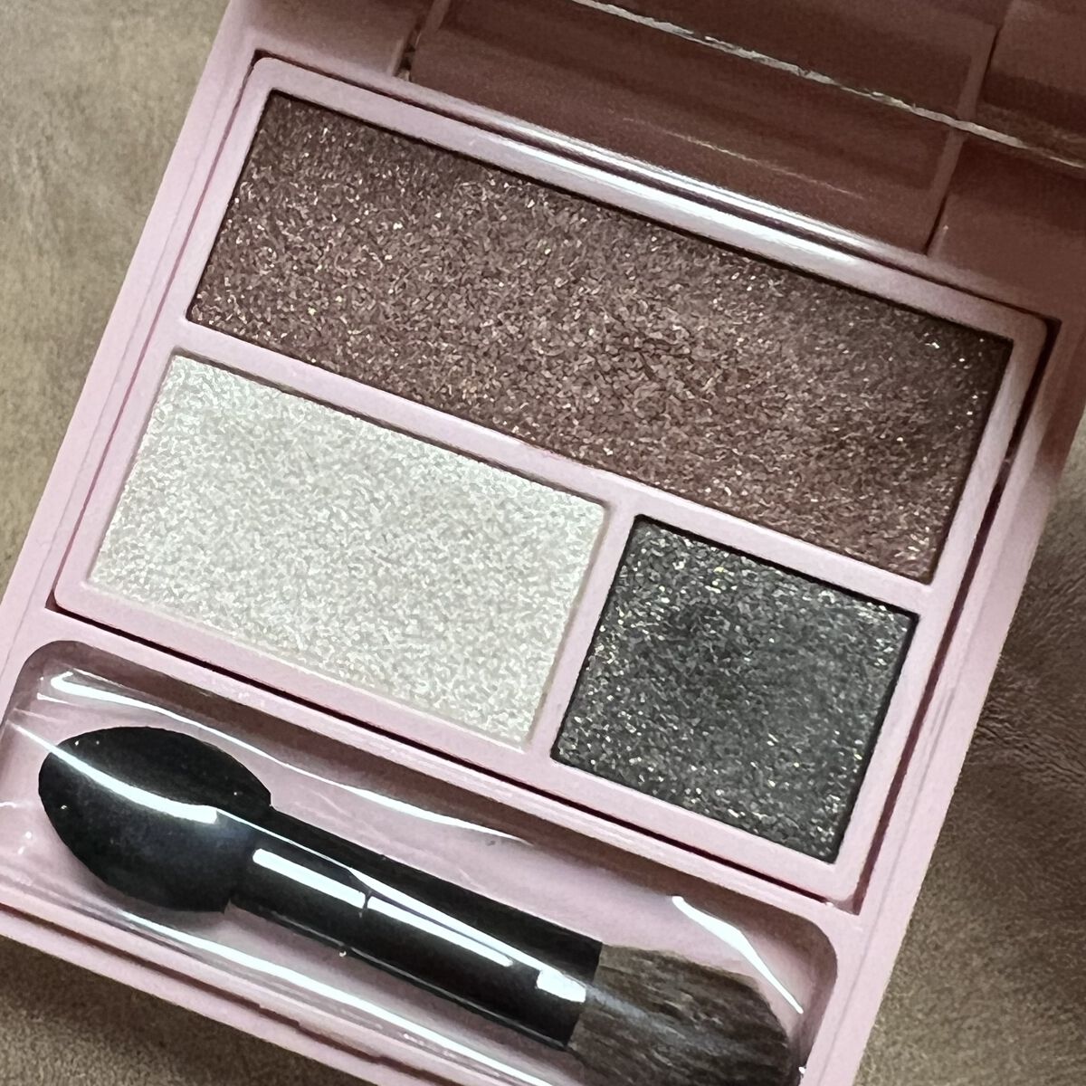 フーミー アイシャドウパレット I.B/WHOMEE/アイシャドウパレットを使ったクチコミ（2枚目）